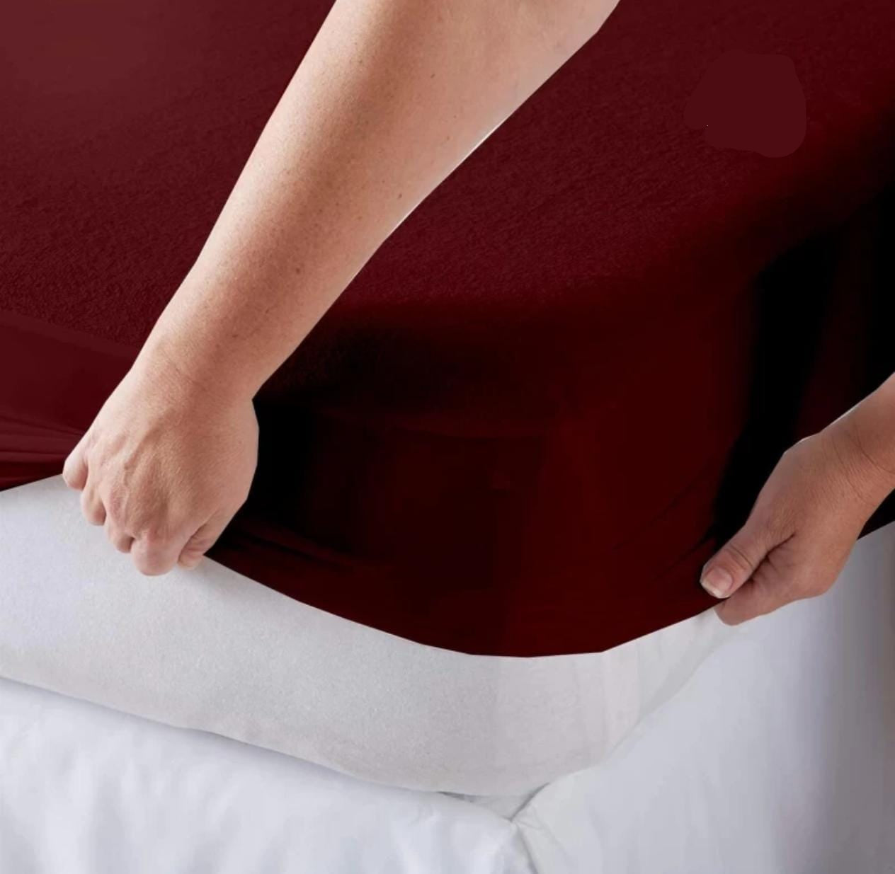 WATERPROOF MATTRESS PROTECTOR